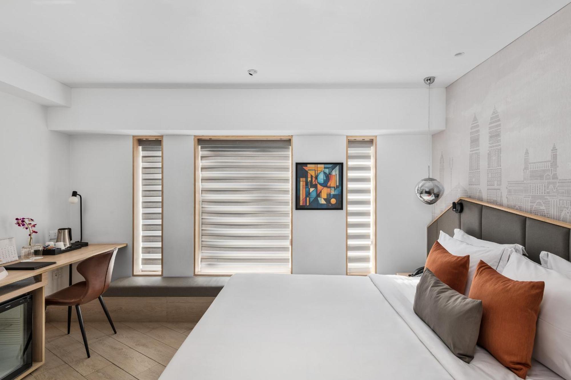 Hotel Suncity Residency Мумбаи Экстерьер фото